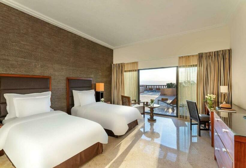 اتاق پرمیوم با چشم‌انداز دریا, Mövenpick Resort & Spa Dead Sea