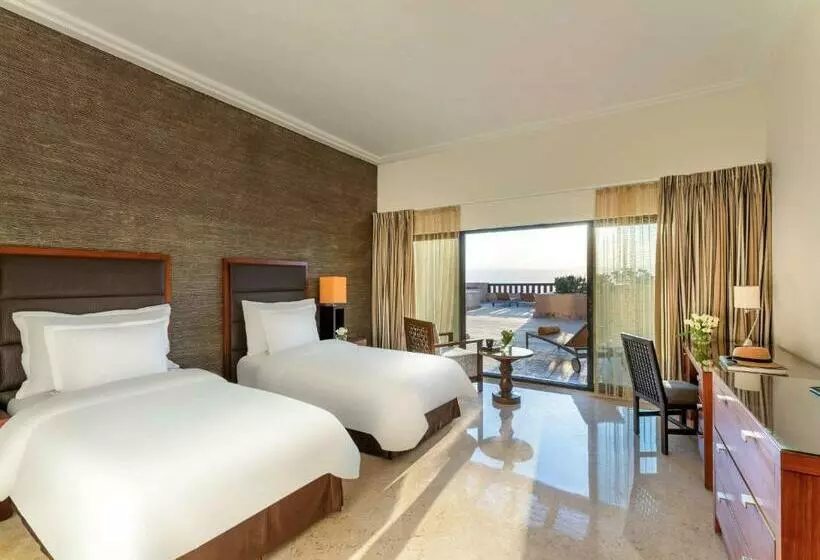 اتاق پرمیوم با چشم‌انداز دریا, Mövenpick Resort & Spa Dead Sea