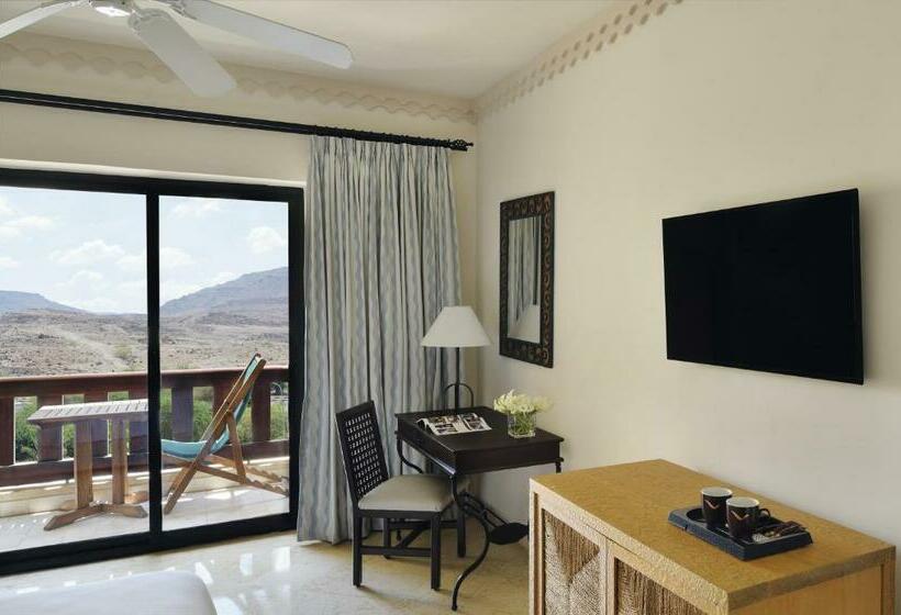 キングサイズベッドのクラシックルーム, Mövenpick Resort & Spa Dead Sea