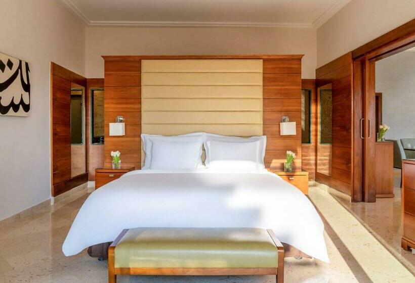 سوئیت با تخت بزرگ, Mövenpick Resort & Spa Dead Sea