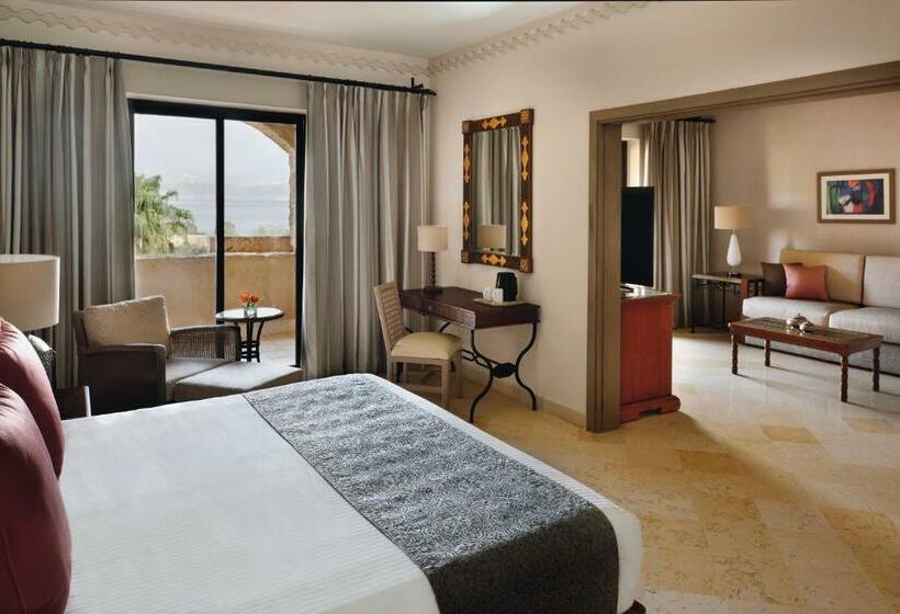 キングサイズベッドのスイートルーム, Mövenpick Resort & Spa Dead Sea