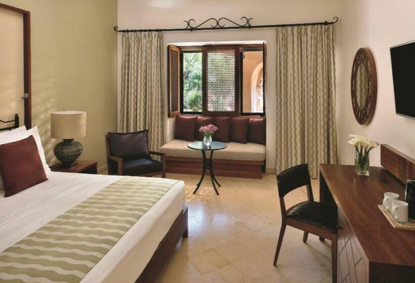 اتاق لوکس با تخت بزرگ, Mövenpick Resort & Spa Dead Sea