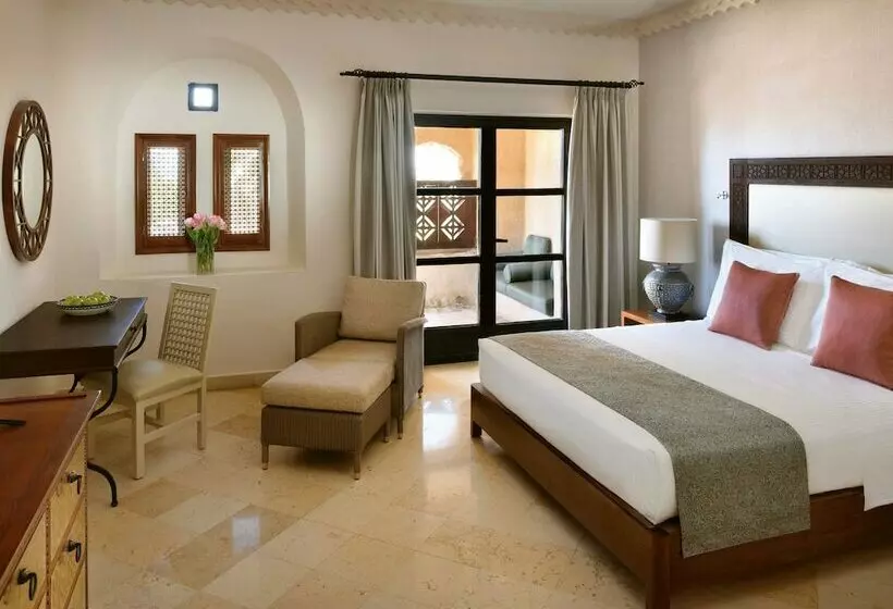 اتاق لوکس, Mövenpick Resort & Spa Dead Sea