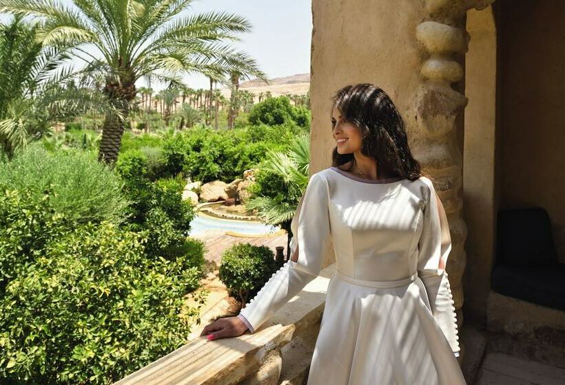 اتاق لوکس, Mövenpick Resort & Spa Dead Sea