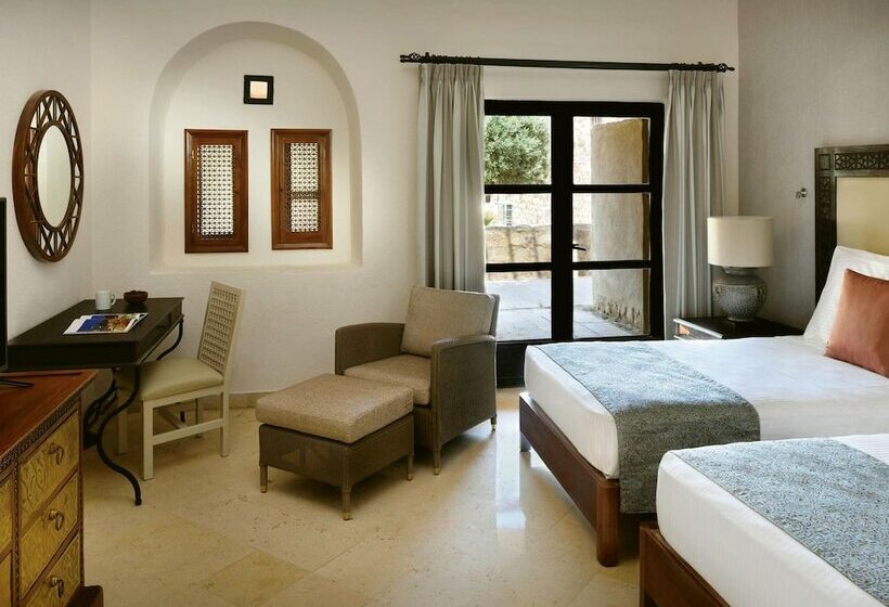 デラックスルーム, Mövenpick Resort & Spa Dead Sea