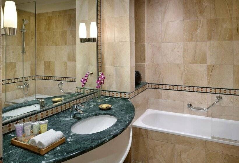 سوئیت پرزیدنت, Mövenpick Resort & Spa Dead Sea