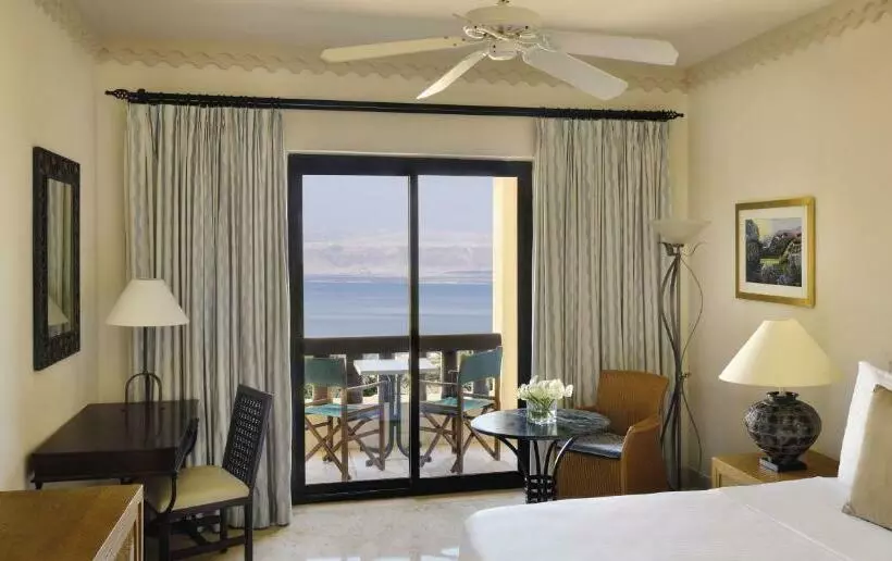 اتاق سوپریور با چشم‌انداز دریا, Mövenpick Resort & Spa Dead Sea