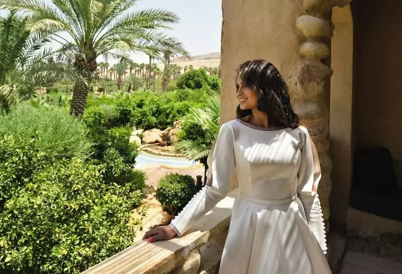 سوییت, Mövenpick Resort & Spa Dead Sea