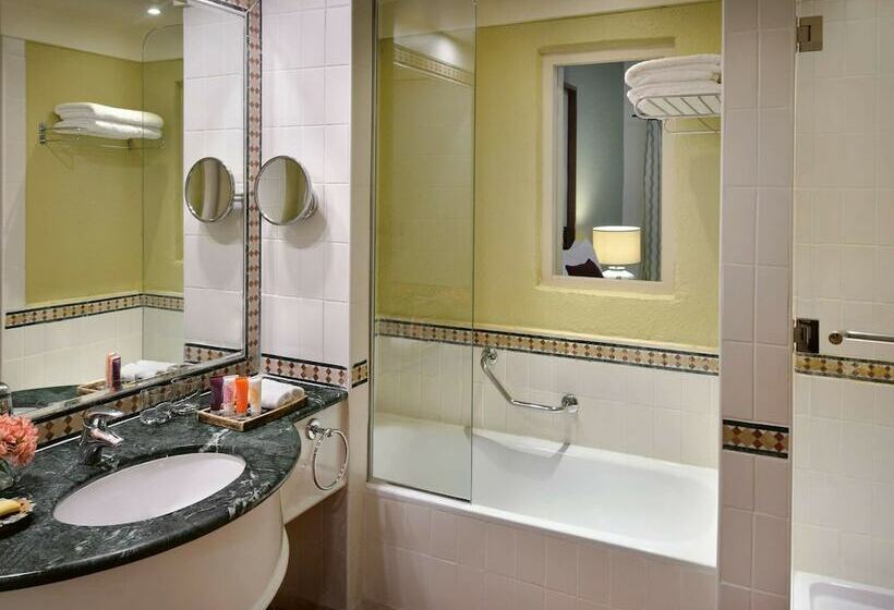 スイート, Mövenpick Resort & Spa Dead Sea