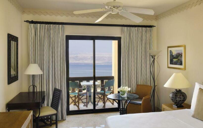 オーシャンビュークラシックルーム, Mövenpick Resort & Spa Dead Sea