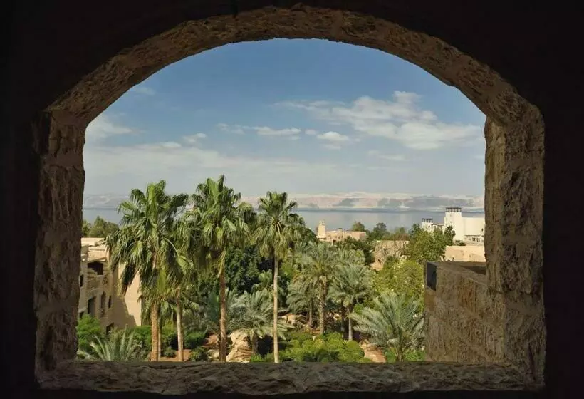 اتاق کلاسیک با چشم‌انداز دریا, Mövenpick Resort & Spa Dead Sea