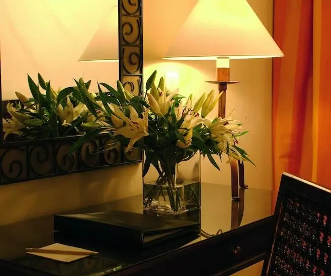 اتاق کلاسیک با چشم‌انداز دریا, Mövenpick Resort & Spa Dead Sea