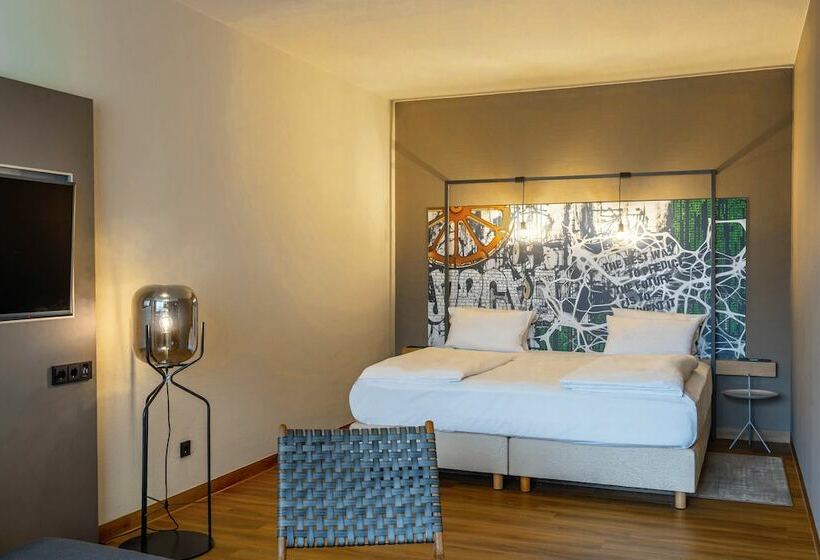 Люкс, Seminaris Hotel Nürnberg