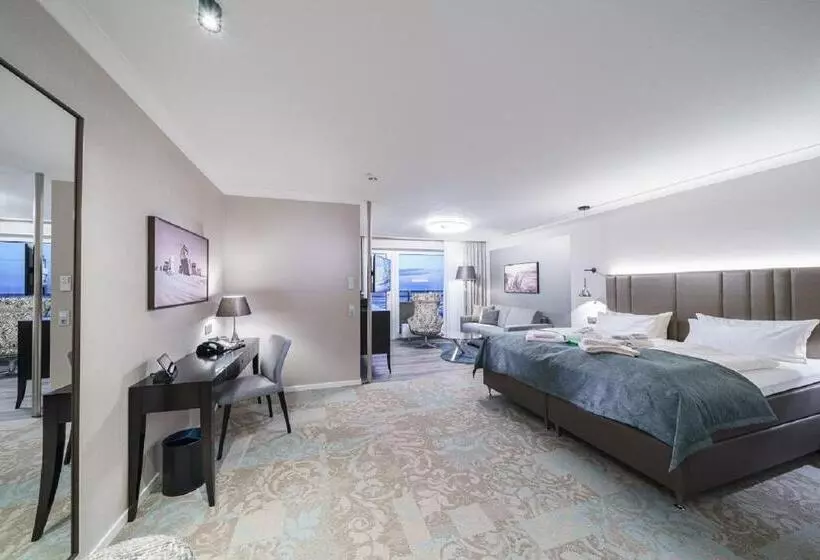 اتاق استاندارد با بالکن و چشم‌انداز دریا, Strandhotel Duhnen