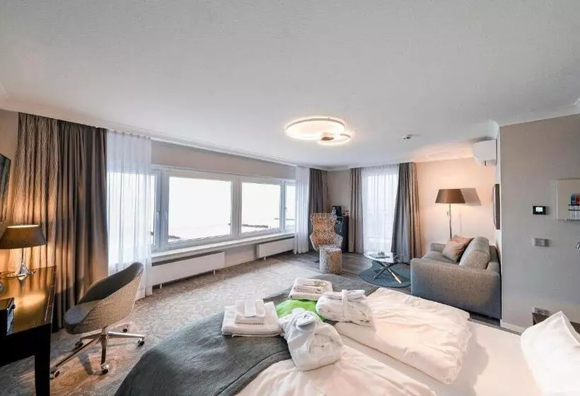 اتاق سوپریور با چشم‌انداز دریا, Strandhotel Duhnen