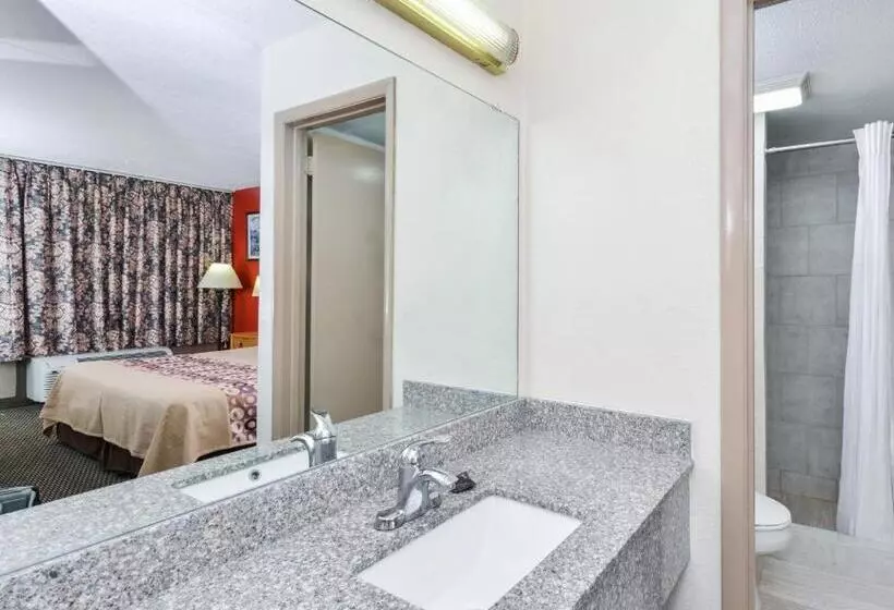 ２ダブルベッドのスタンダードルーム, Americas Best Value Inn Goodlettsville Nashville N