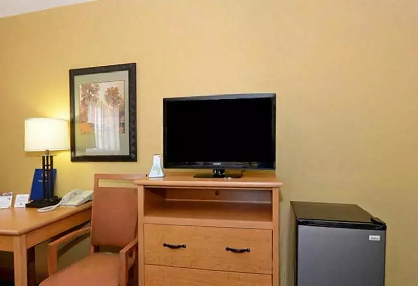 Standard-huone 2 Parivuodetta, Americas Best Value Inn Iola