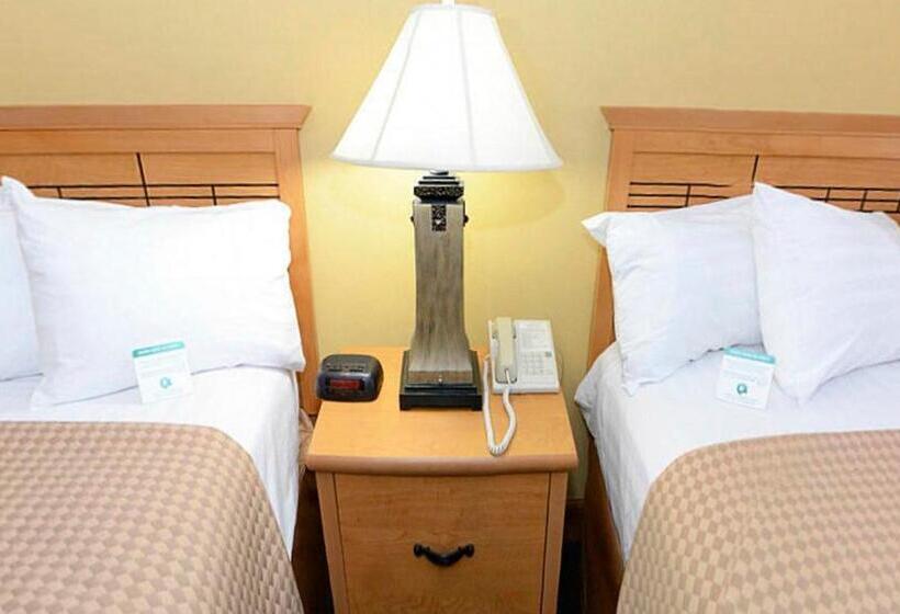 Номер Deluxe, Americas Best Value Inn Iola