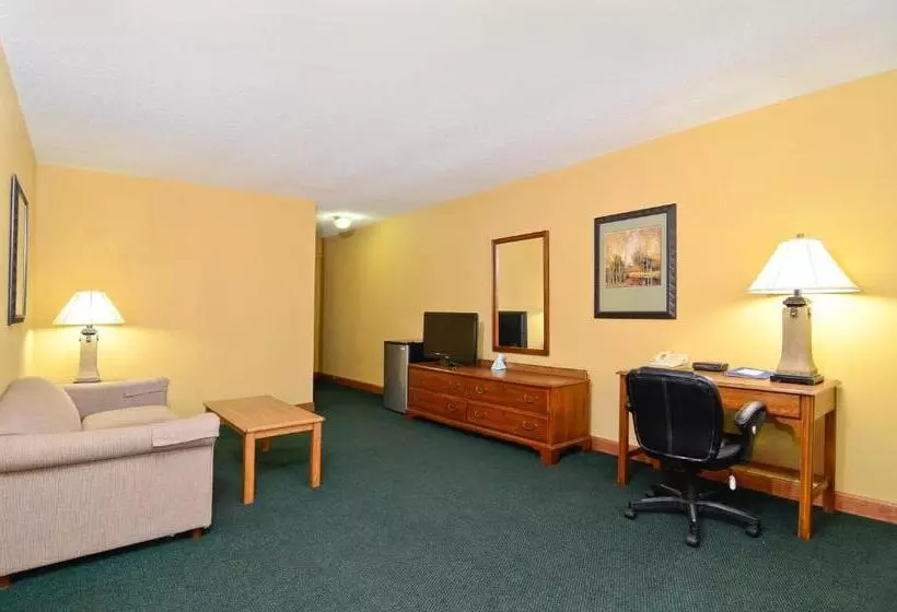Deluxe-huone King-vuode, Americas Best Value Inn Iola