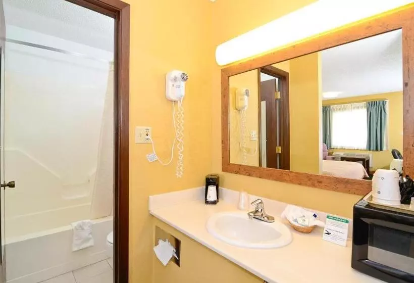 Deluxe-huone King-vuode, Americas Best Value Inn Iola