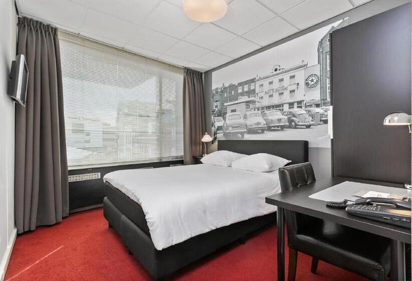 غرفة قياسية, Crown Inn