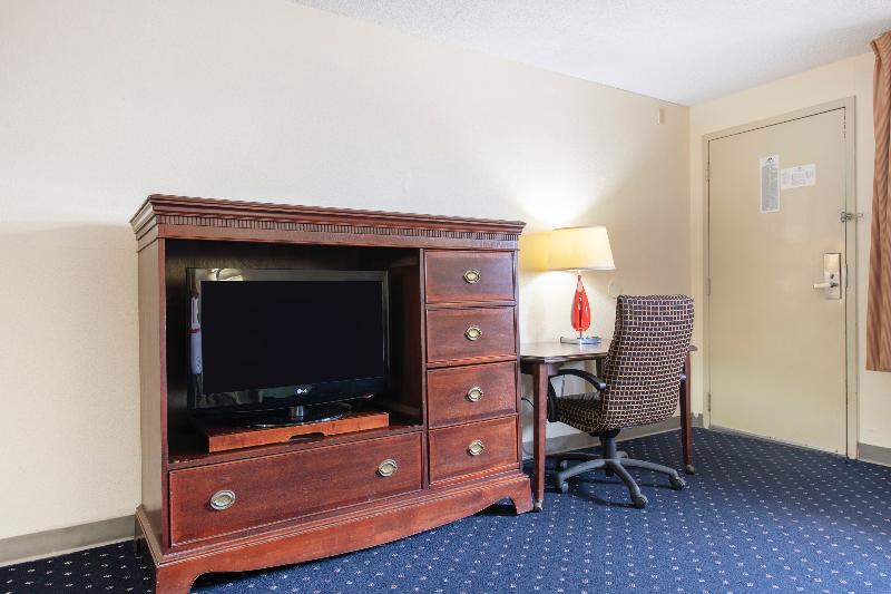 غرفة قياسية سرير كينج, Days Inn Airport