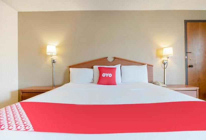 غرفة قياسية سرير كينج, Days Inn Airport