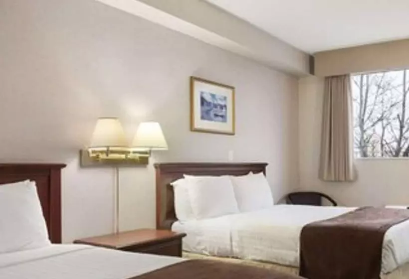 اتاق استاندارد با 2 تخت دوبل, Days Inn By Wyndham Brockville