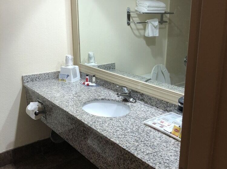 스탠다드 룸 더블 침대 2개, Days Inn By Wyndham Fayettevillesouth/i95 Exit 49