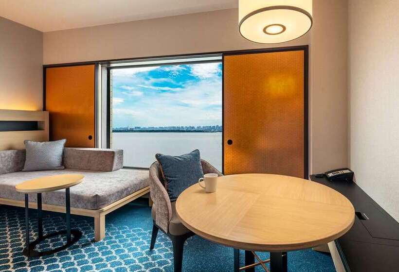 带大床的行政房间, Hilton Budapest