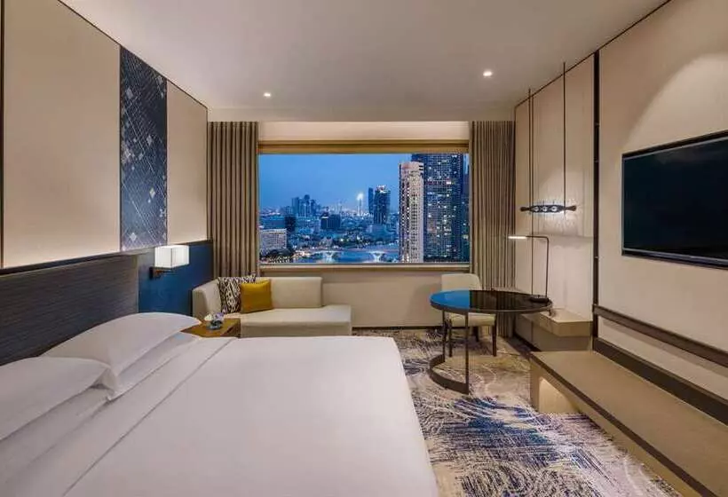 Executive-Zimmer Kingsize Bett, Hilton Budapest