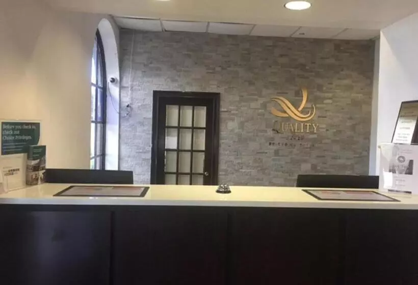 キングサイズベッドのスタンダードルーム, Quality Inn Forsyth Near Ga Public Safety Training Center