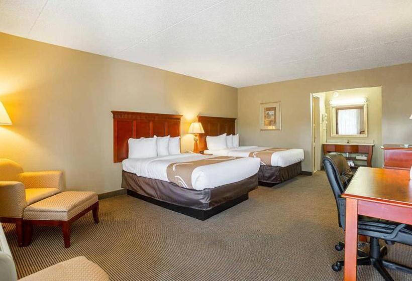 غرفه قياسيه سريرين مزدوجين, Quality Inn
