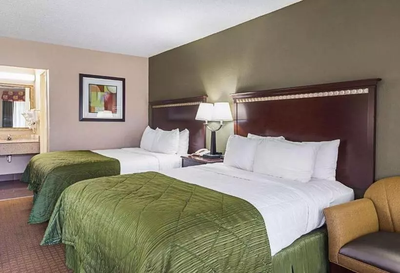 اتاق استاندارد, Quality Inn & Suites Greenville Haywood Mall