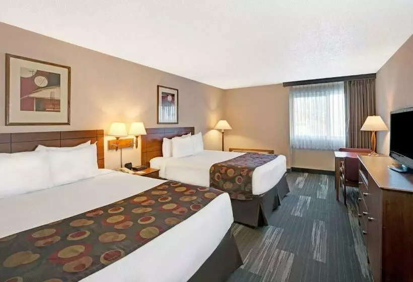 اتاق استاندارد, Ramada By Wyndham Bismarck