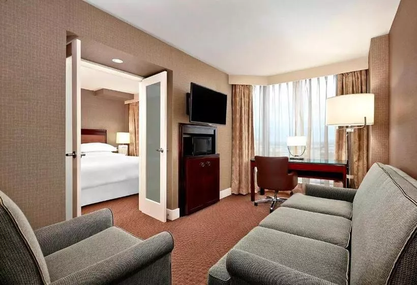 クラブスイート, Sheraton Parkway Toronto North Hotel & Suites