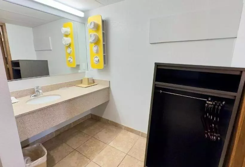 身障者適用スタンダードルーム, Motel 6 Dyersburg, Tn