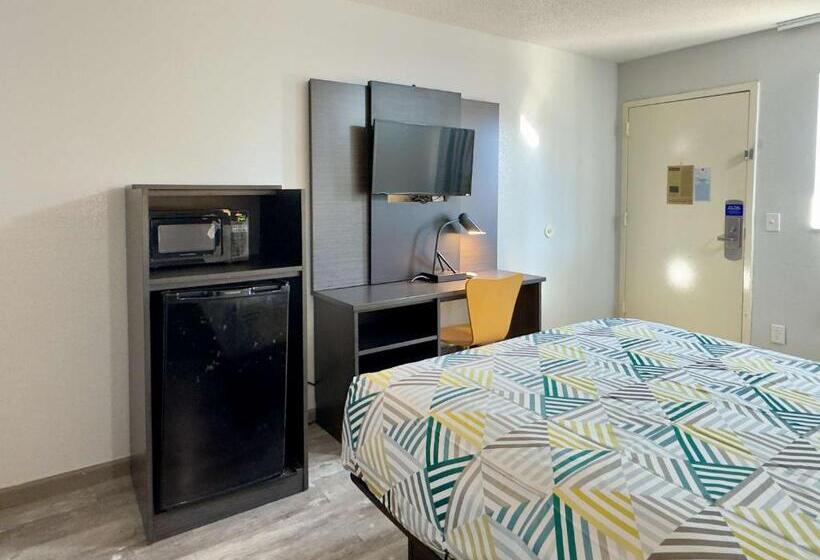 غرفة قياسية لذوى الاحتياجات الخاصة, Motel 6 Dyersburg, Tn