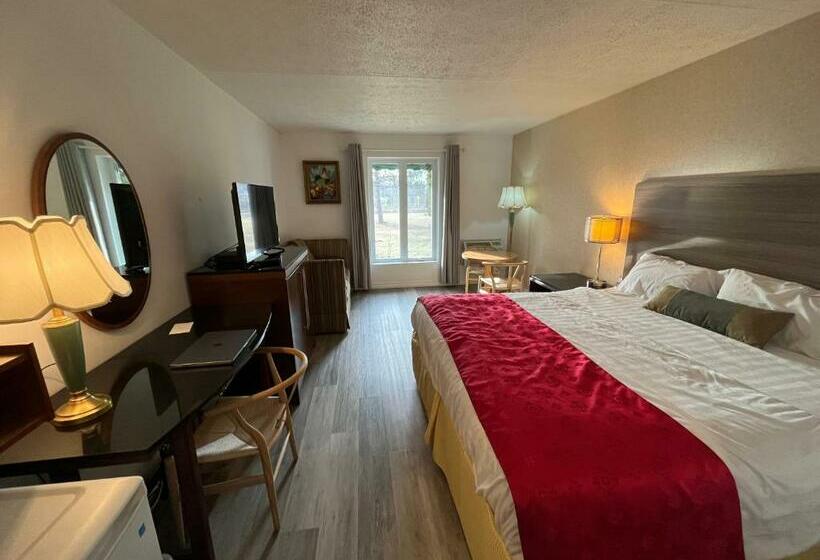 家庭间, Cowansville