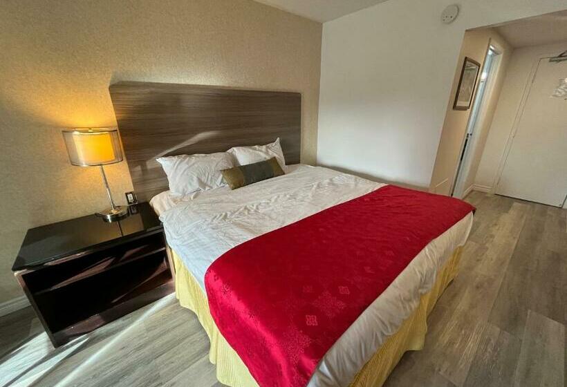 家庭间, Cowansville