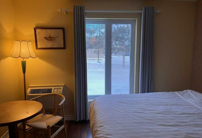 豪华房间, Cowansville