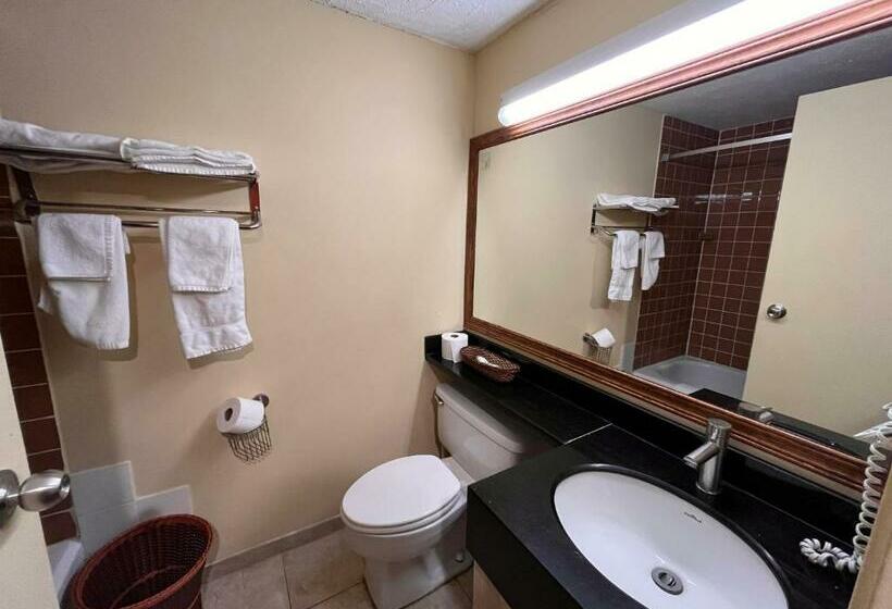 豪华房间, Cowansville