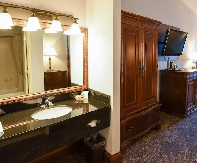 ２ダブルベッドのスタンダードルーム, Best Western Plus Dockside Waterfront Inn