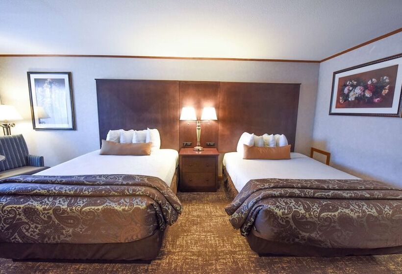 جناح, Best Western Plus Dockside Waterfront Inn