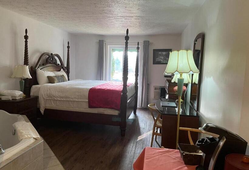 Номер Deluxe, Cowansville