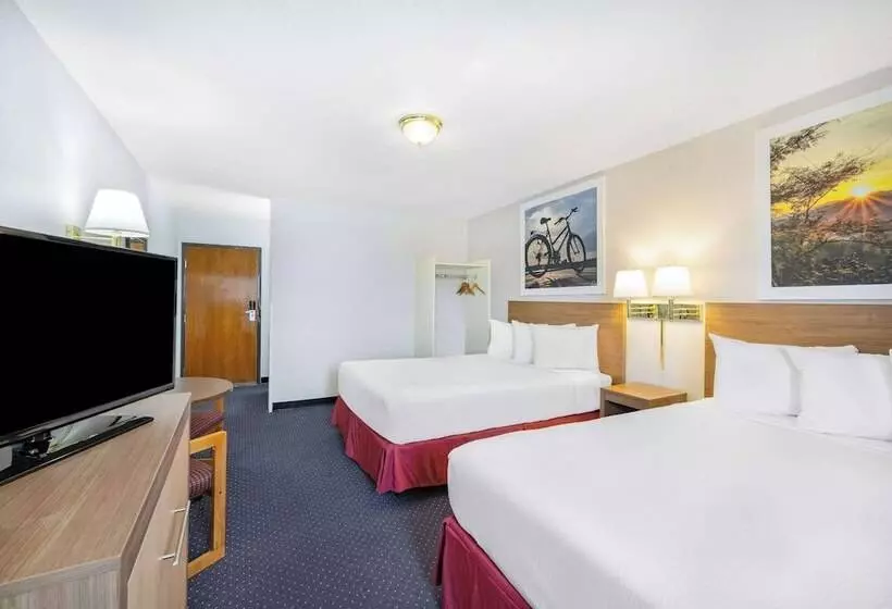 Sviitti, Days Inn By Wyndham Monticello