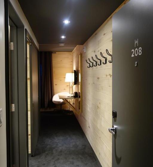 חדר סטנדרט מותאם לאדם עם מוגבלויות, De L Horizon