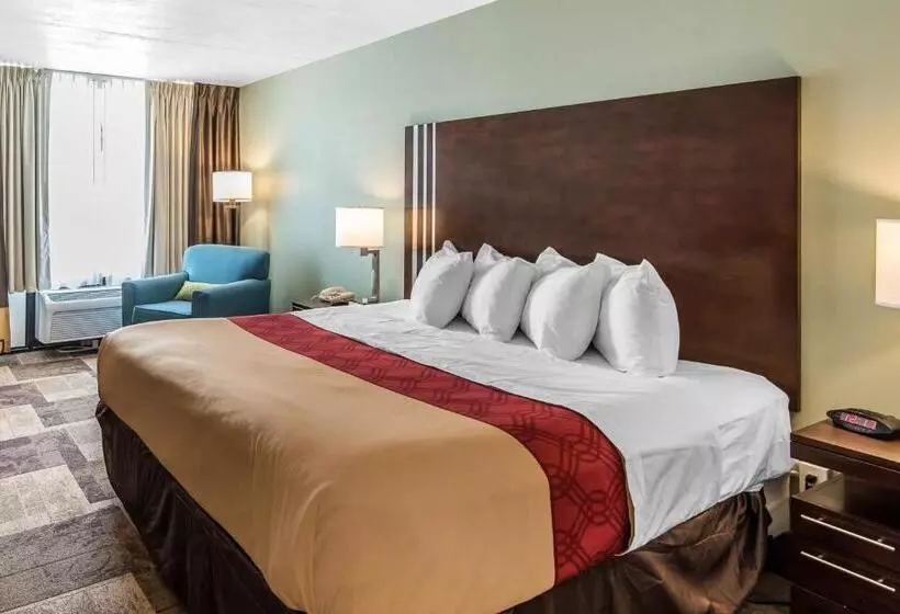 キングサイズベッドのスタンダードルーム, Econo Lodge Oak Grove Blue Springs