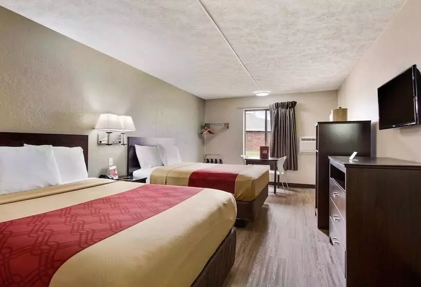 ２ダブルベッドのスタンダードルーム, Red Lion Inn & Suites Olathe Kansas City