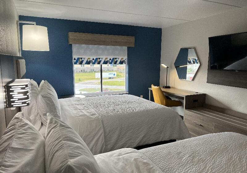 חדר סטנדרט, מיטת קווין, מותאם לאדם עם מוגבלויות, Holiday Inn Express Rocky Mount Sports Center By Ihg